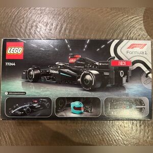 Lego Mercedes-AMG F1 W15 Race Car